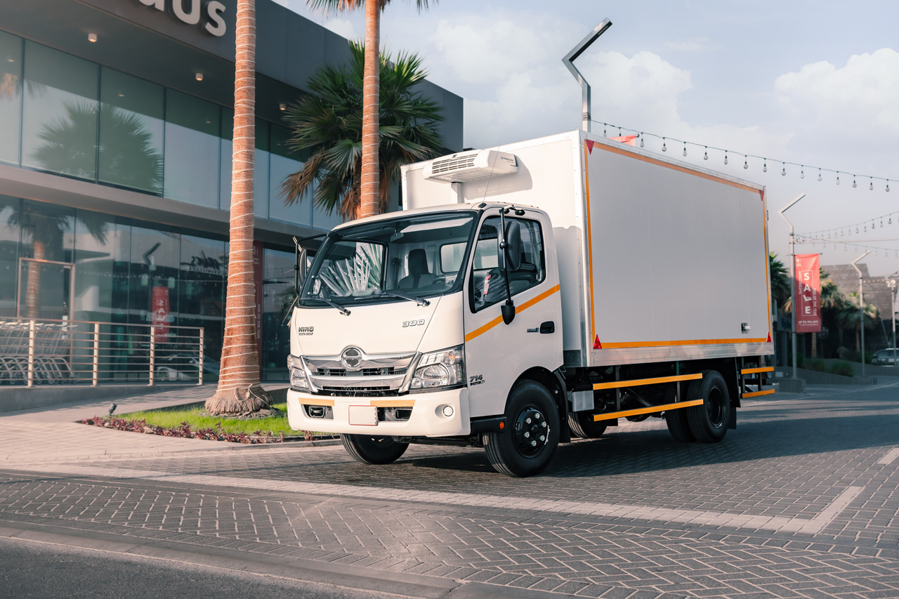 Hino 300 Series gallery image 11