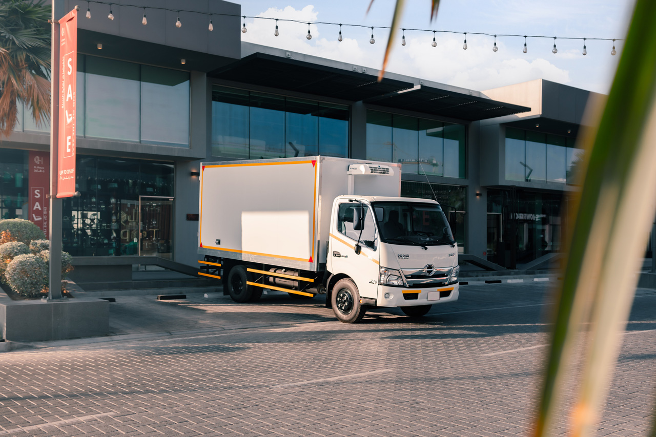 Hino 300 Series gallery image 8