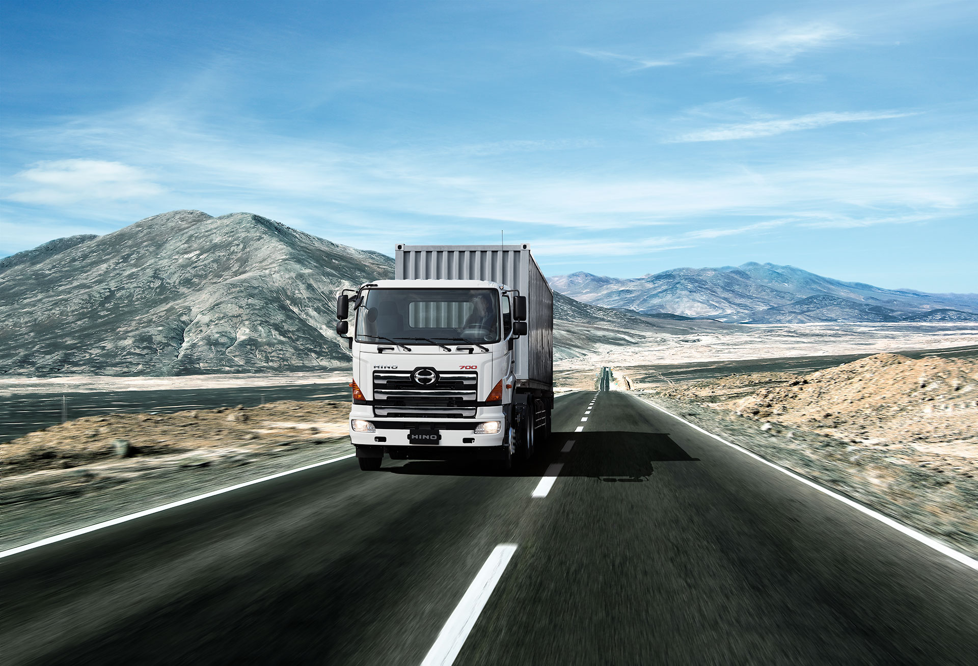 Hino 700 Series exterior view