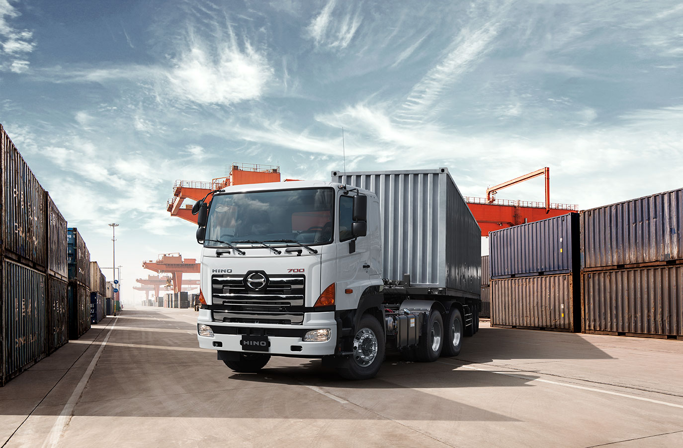Hino 700 Series detail