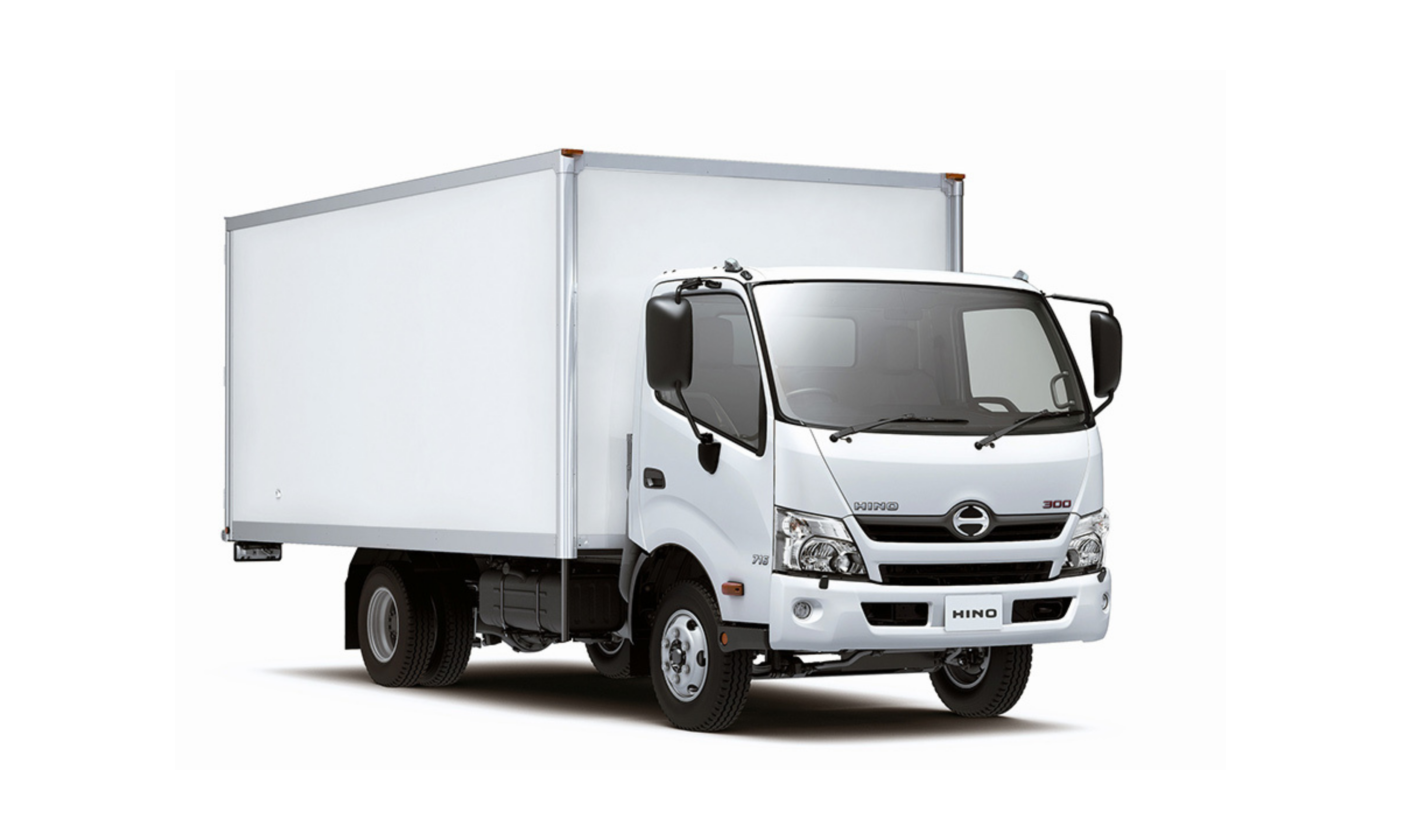 Hino 300 aerodynamic cab design